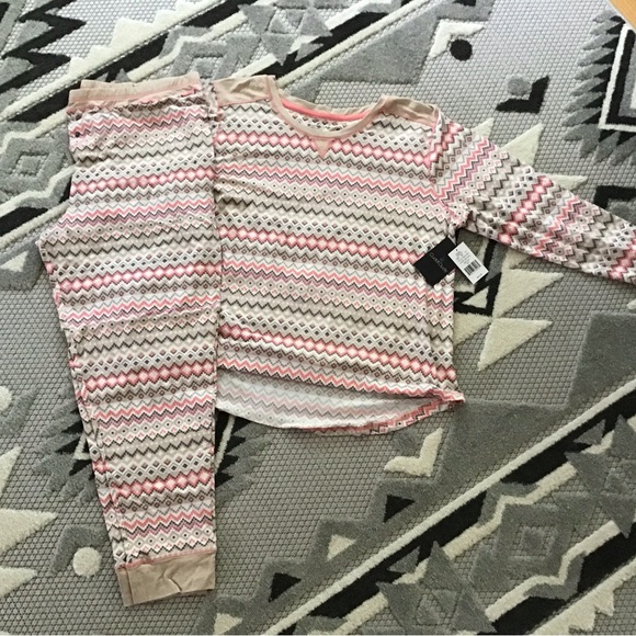 Cuddl Duds Pink and Cream Pajamas with Cozy Fair Isle Design - Picture 2 of 3